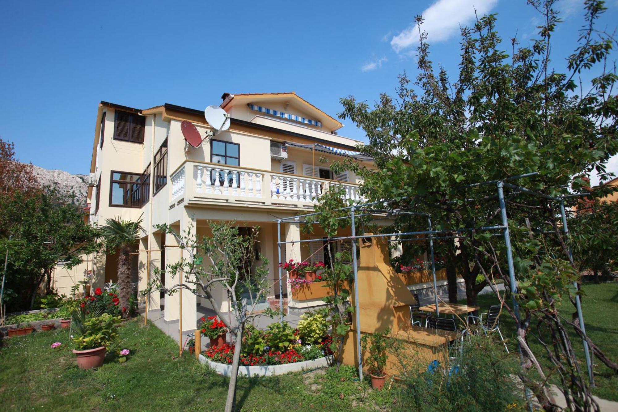 Apartments & Room Jagoda Башка Экстерьер фото