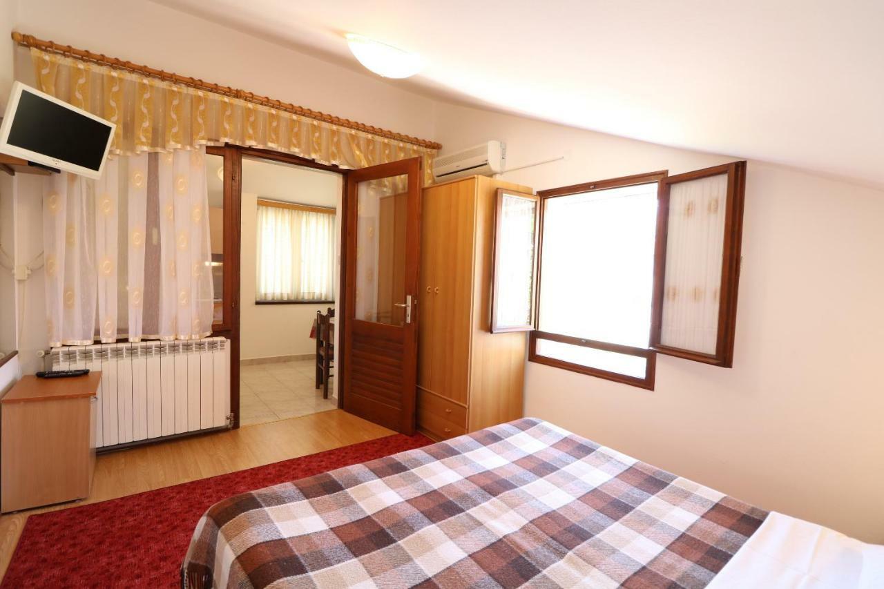Apartments & Room Jagoda Башка Экстерьер фото